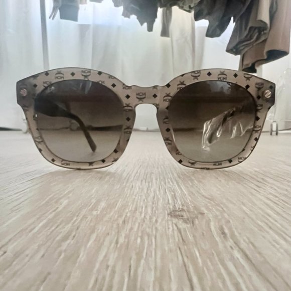 MCM All-over Logo Visetos Square Aviator Sunglasses main image 7